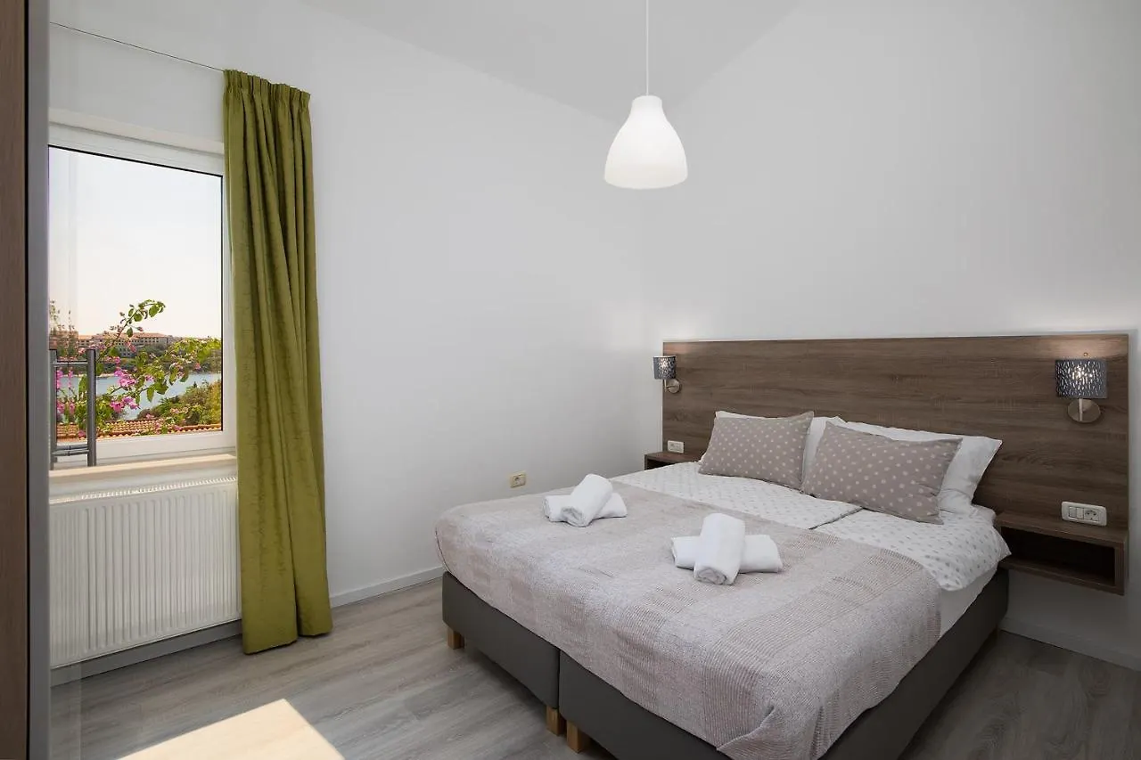 Apartment Villa Alexandra Pula
